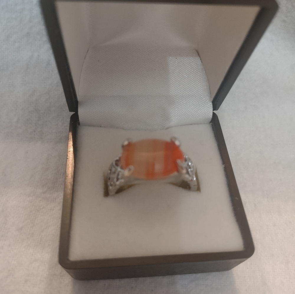 New order women's size 9 ring